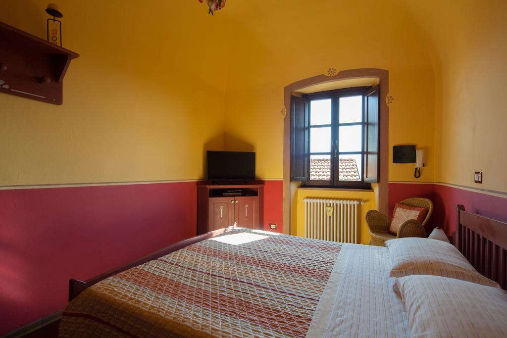 B&B La Pulce Dorata Mulazzo Exterior photo