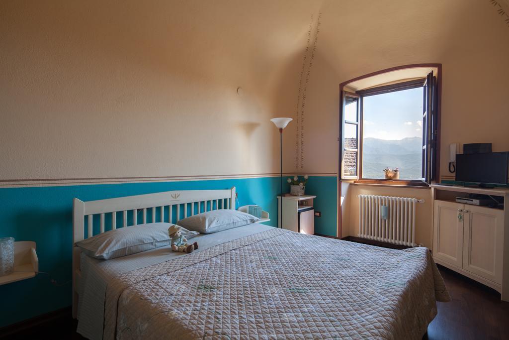 B&B La Pulce Dorata Mulazzo Exterior photo