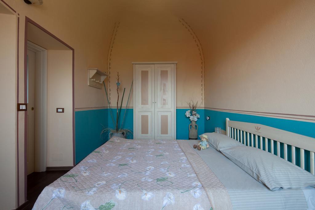 B&B La Pulce Dorata Mulazzo Exterior photo