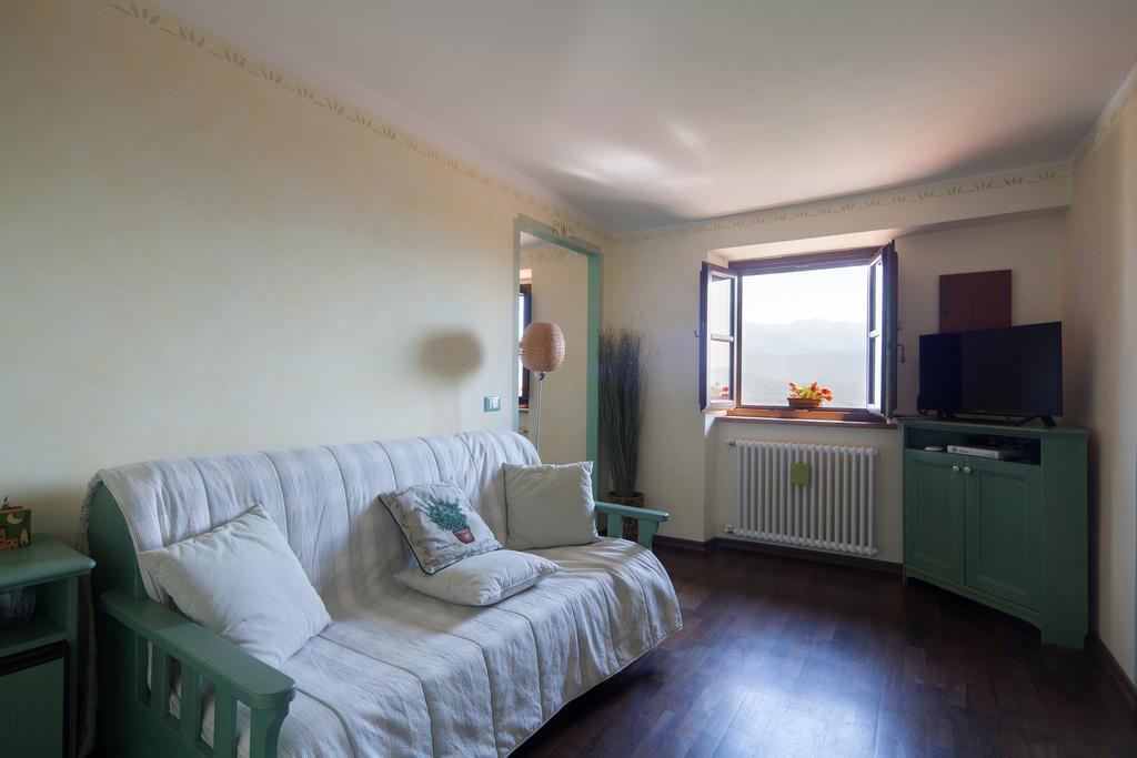 B&B La Pulce Dorata Mulazzo Exterior photo